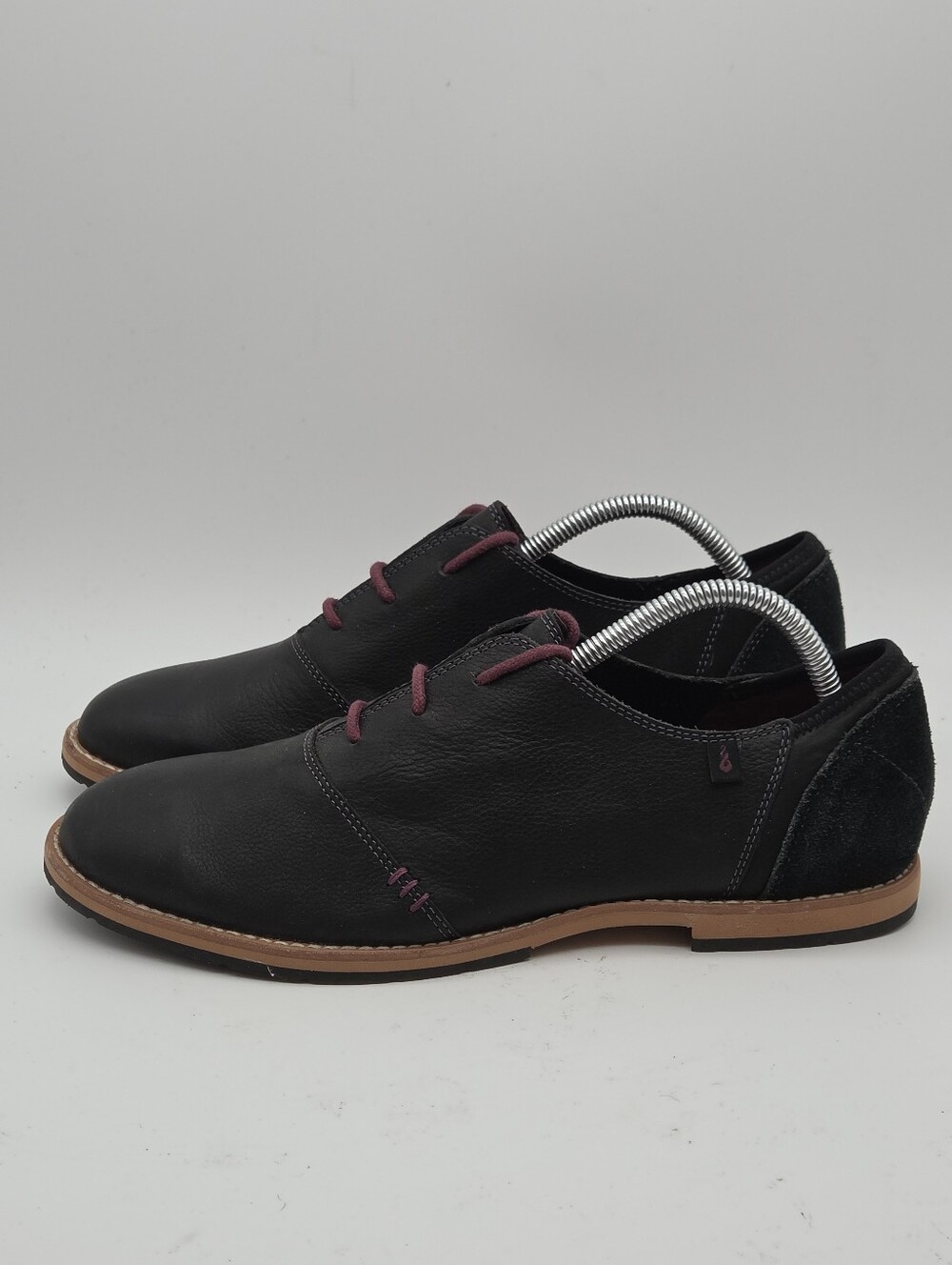 Ahnu Emery Black Leather Oxford Shoes Size 10.5